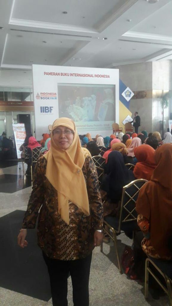 Andai Guru Diwajibkan Menulis Buku