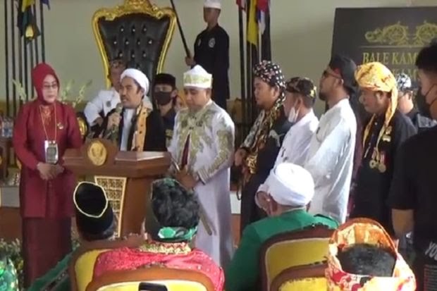 Pangeran Kuda Putih Resmi Dikukuhkan Menjadi Sultan Sepuh Keraton Kasepuhan Cirebon